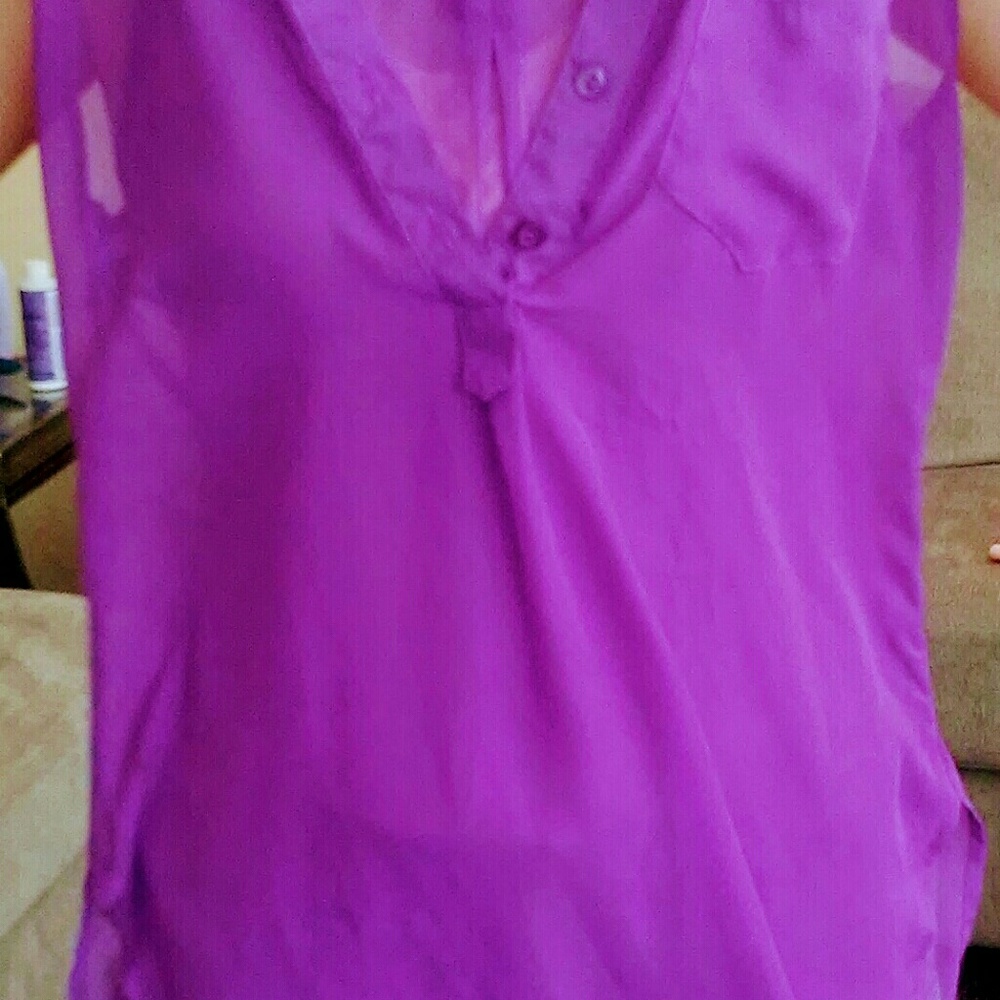 🌸🌺Summer sheer Rue21 sleevless top🌼😎